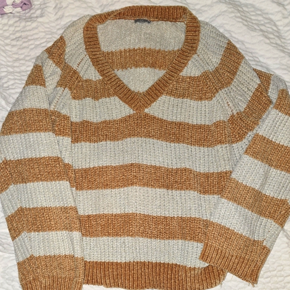 Charlotte Russe size large sweater